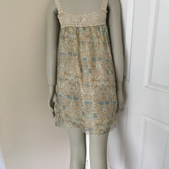 Maeve by Anthropologie Silk print mini dress with crochet details size Small. - Picture 8 of 9